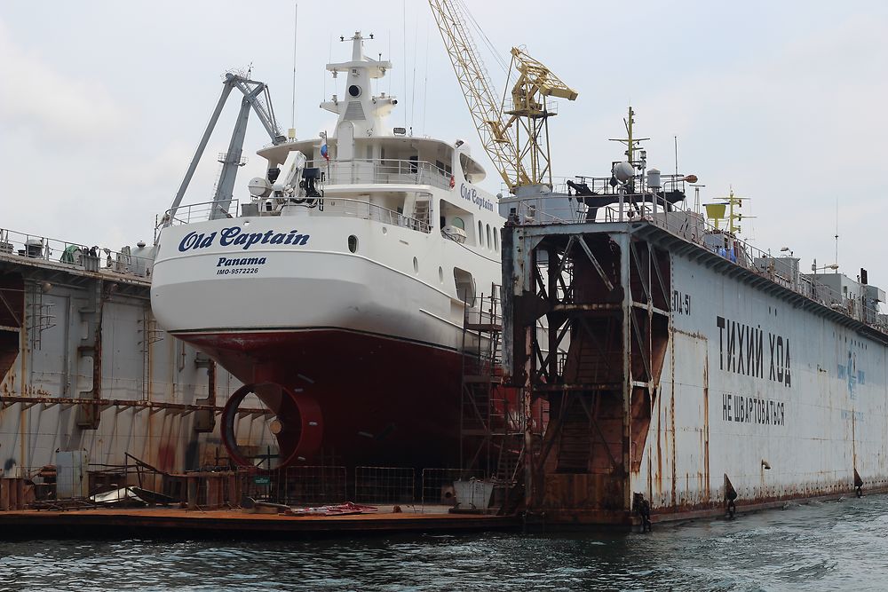 Port de Sébastopol et son chantier de réparation