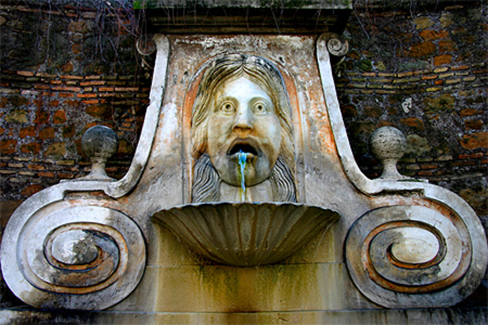 Fontaine-de-Jules-III-via-Giulia