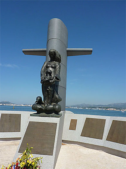 Statue sous-marine