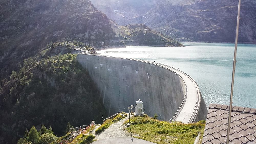 Quand la route retient l'eau !