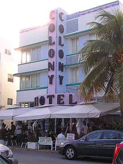 Colony hotel