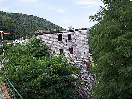 Fort yougoslave
