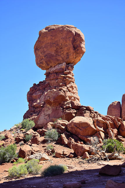 Balanced rock