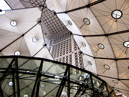 Les voiles de la grande arche Les voiles de la grande arche