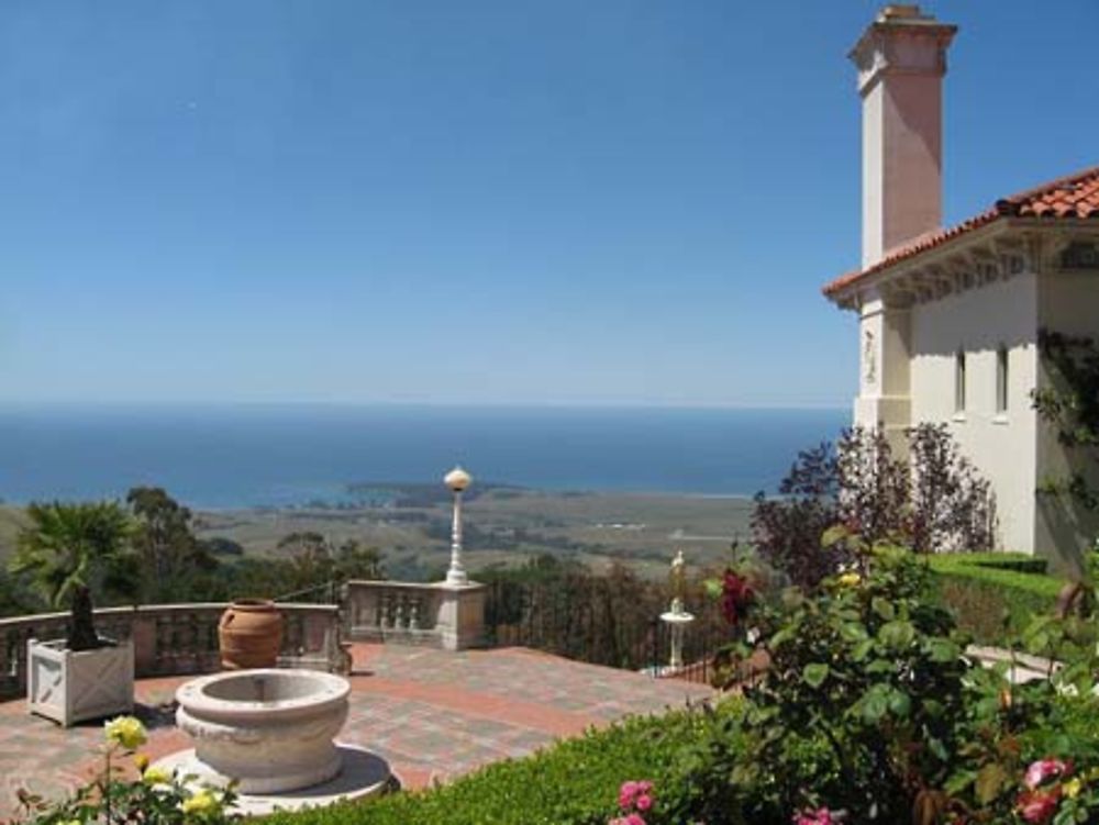 Vue sur la mer depuis Hearst Castle