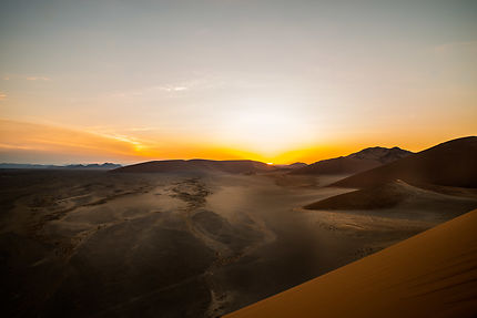 Lever de soleil sur la dune 45
