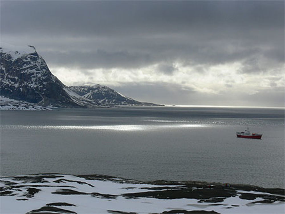 Brise glace au Spitzberg