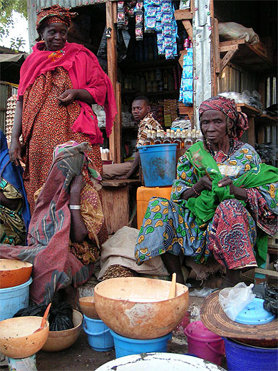 Vendeuse au marché Vendeuse au marché