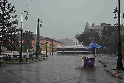 Saint Petersbourg sous la pluie 