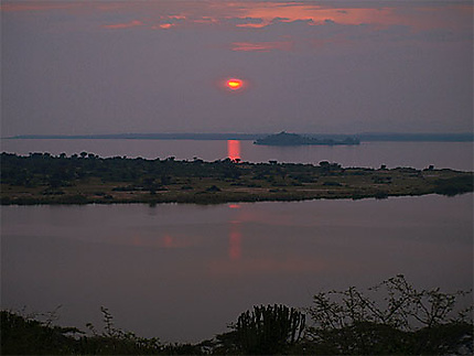 Coucher de soleil sur Kazinga Channel