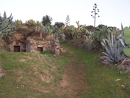 Les grottes de San Giorgio Lucano