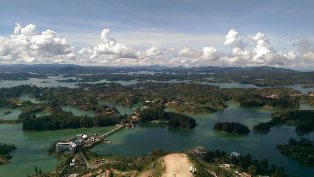 Guatape en Colombie