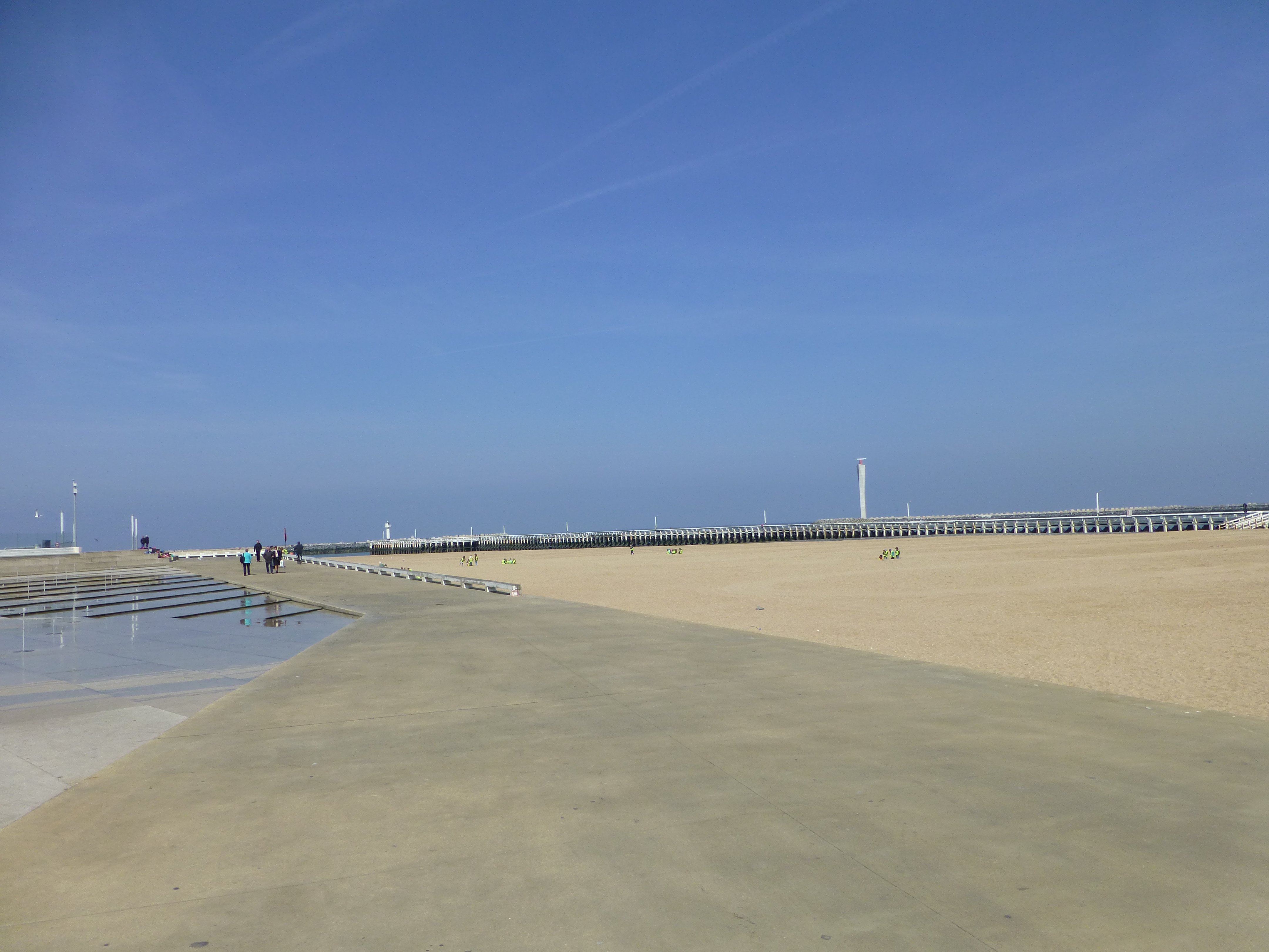 Géométrie du front de mer  Plages  Mer  Ostende  Flandre