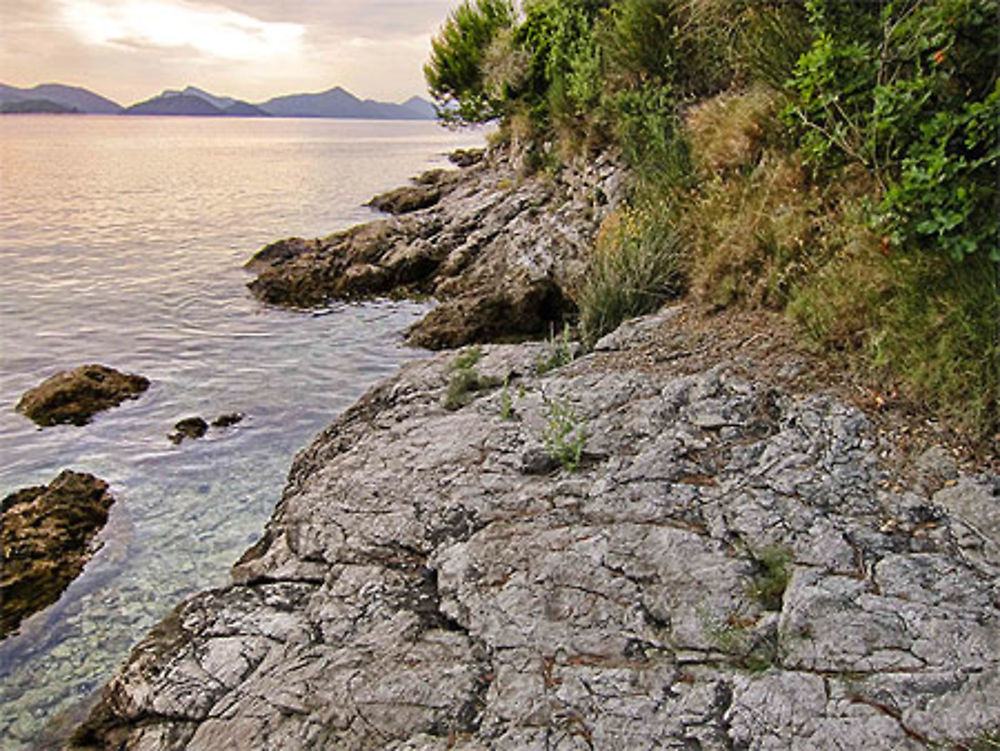 Ile de Sipan - la côte