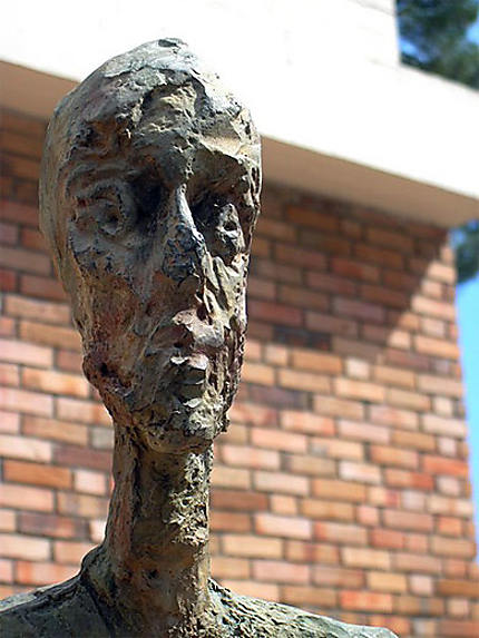 Sculpture de Giacometti à la Fondation Maeght
