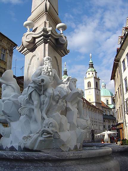 Fontaine dans le centre de la ville