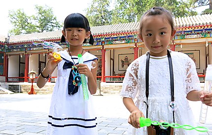 Petites filles à Pékin
