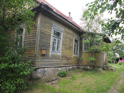 Maison traditionnelle en bois en Biélorussie