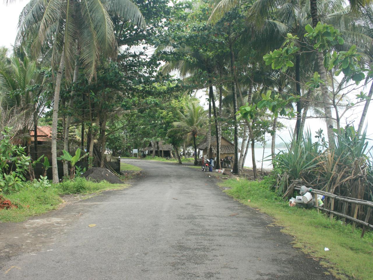 Le petit village de p cheurs Batu Karas Routes 