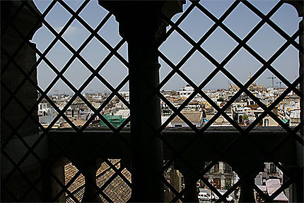 Vue sur Séville d'une fênêtre de la Giralda