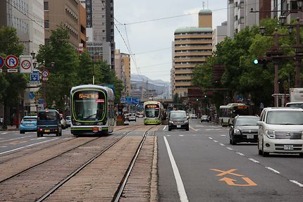 Dans la rue à Hiroshima