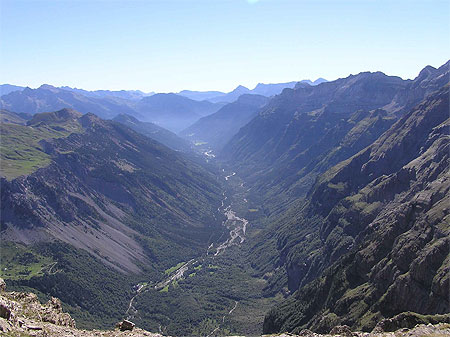 Vallée de Pineta vue depuis la France Vallée de Pineta vue depuis la France