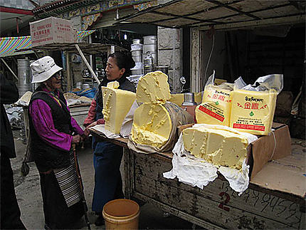 Etal de beurre pour le thé tibétain