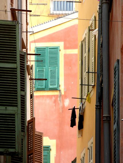 Dans les rues du Vieux Nice