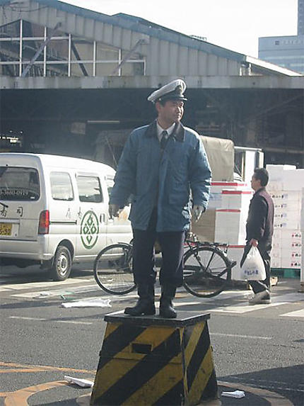 Circulation au marché de Tsukiji