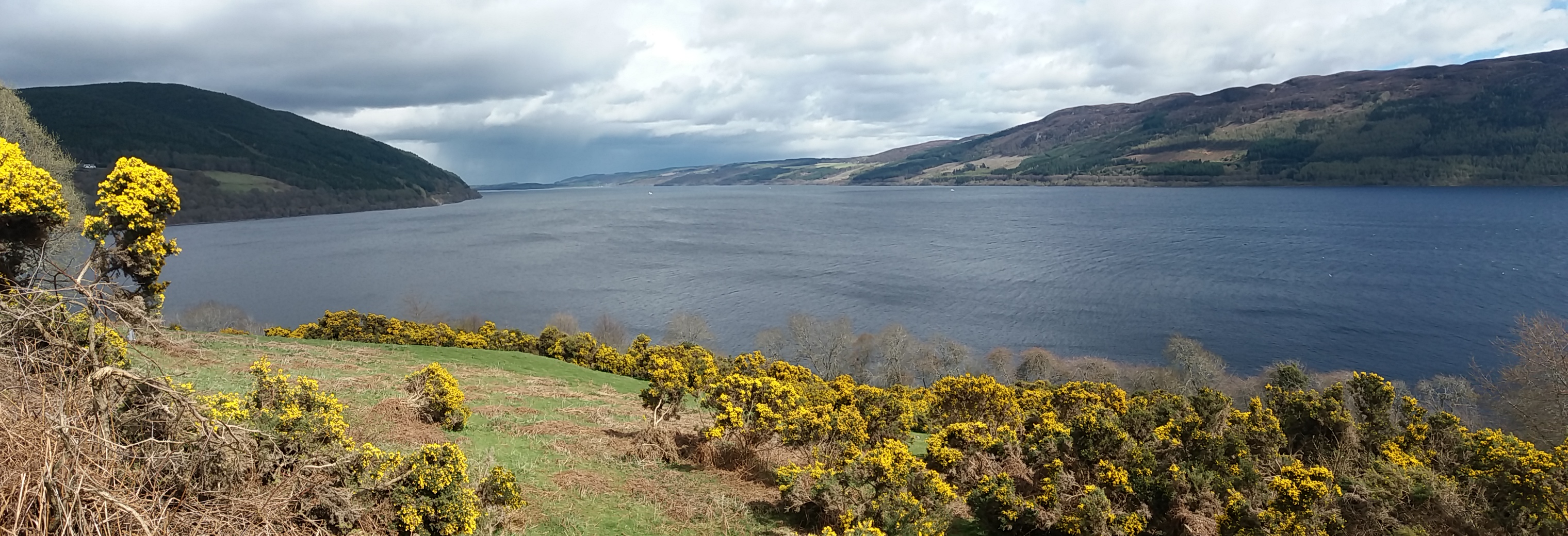 Vue sur le Loch Ness Vue sur le Loch Ness