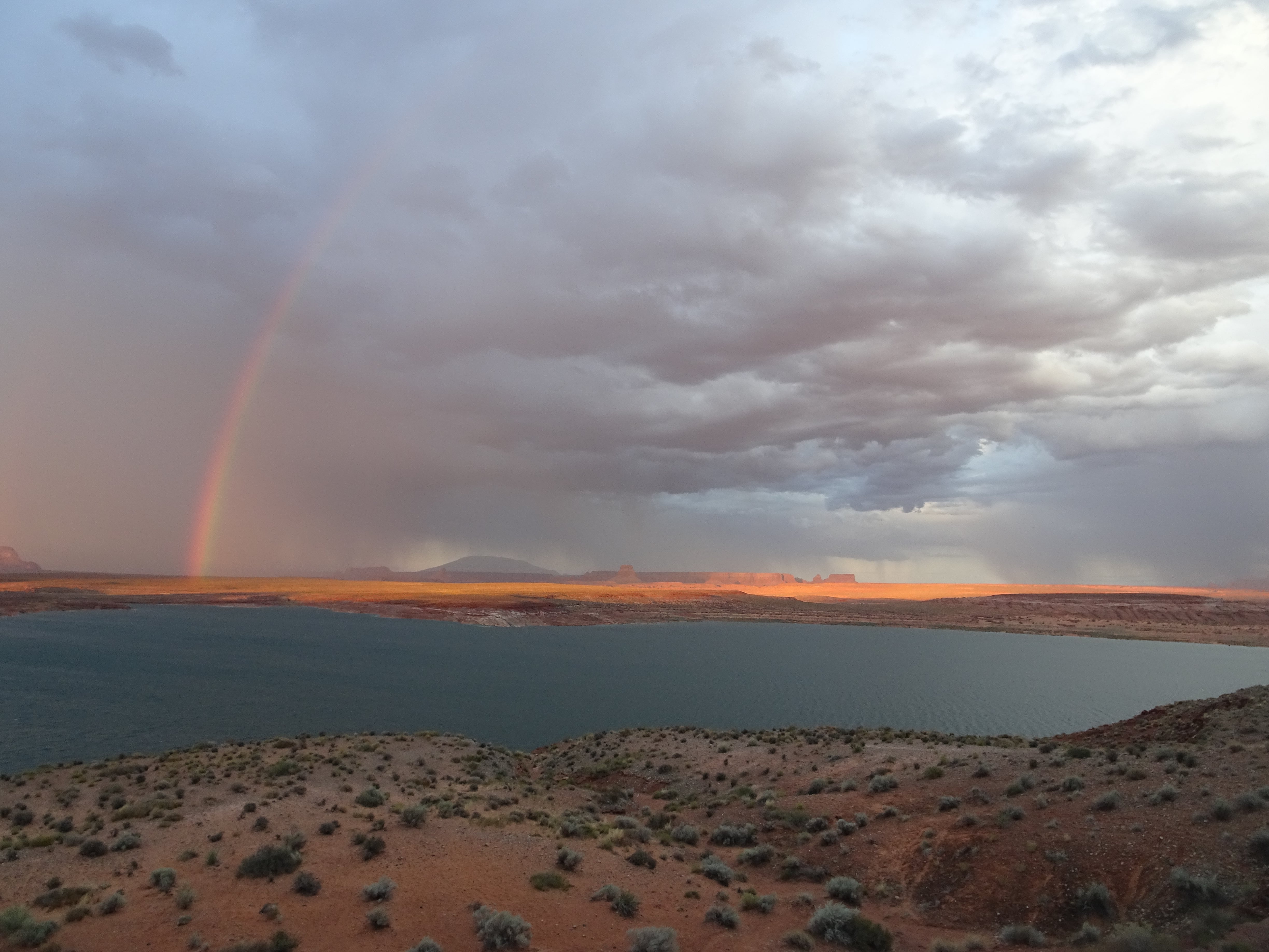Orage sur le Lac Powell Orage sur le Lac Powell