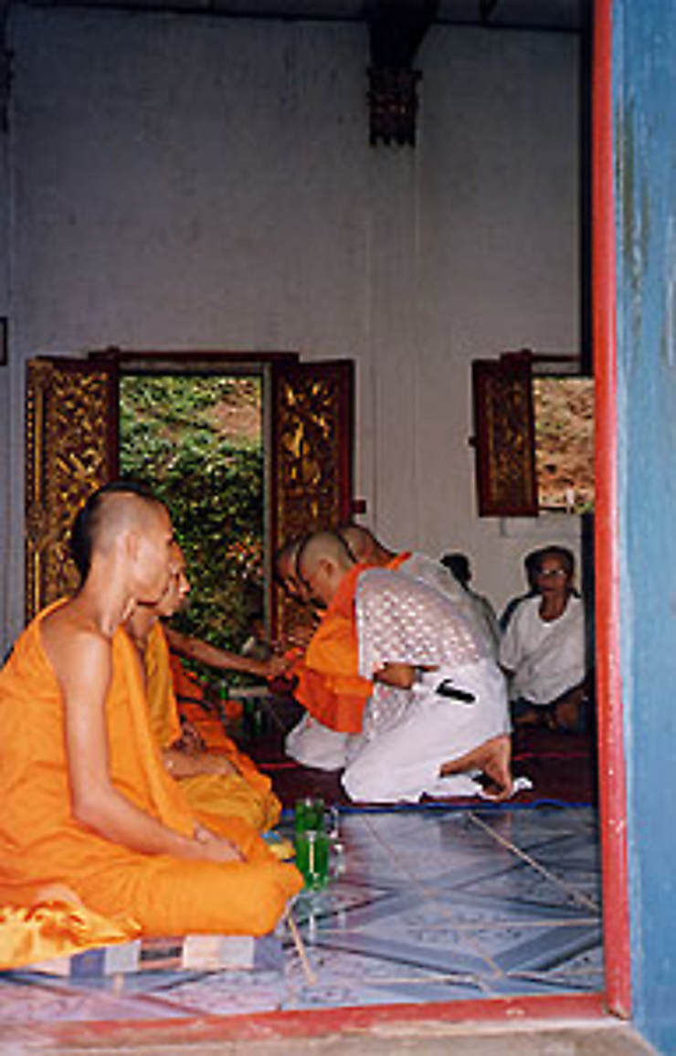 À la rencontre de moines et de Lee