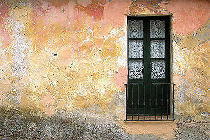 Fenêtre coloniale