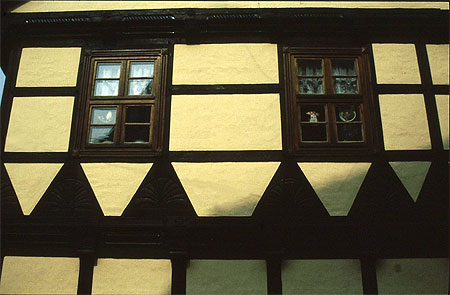 Les vieilles fenêtres Les vieilles fenêtres
