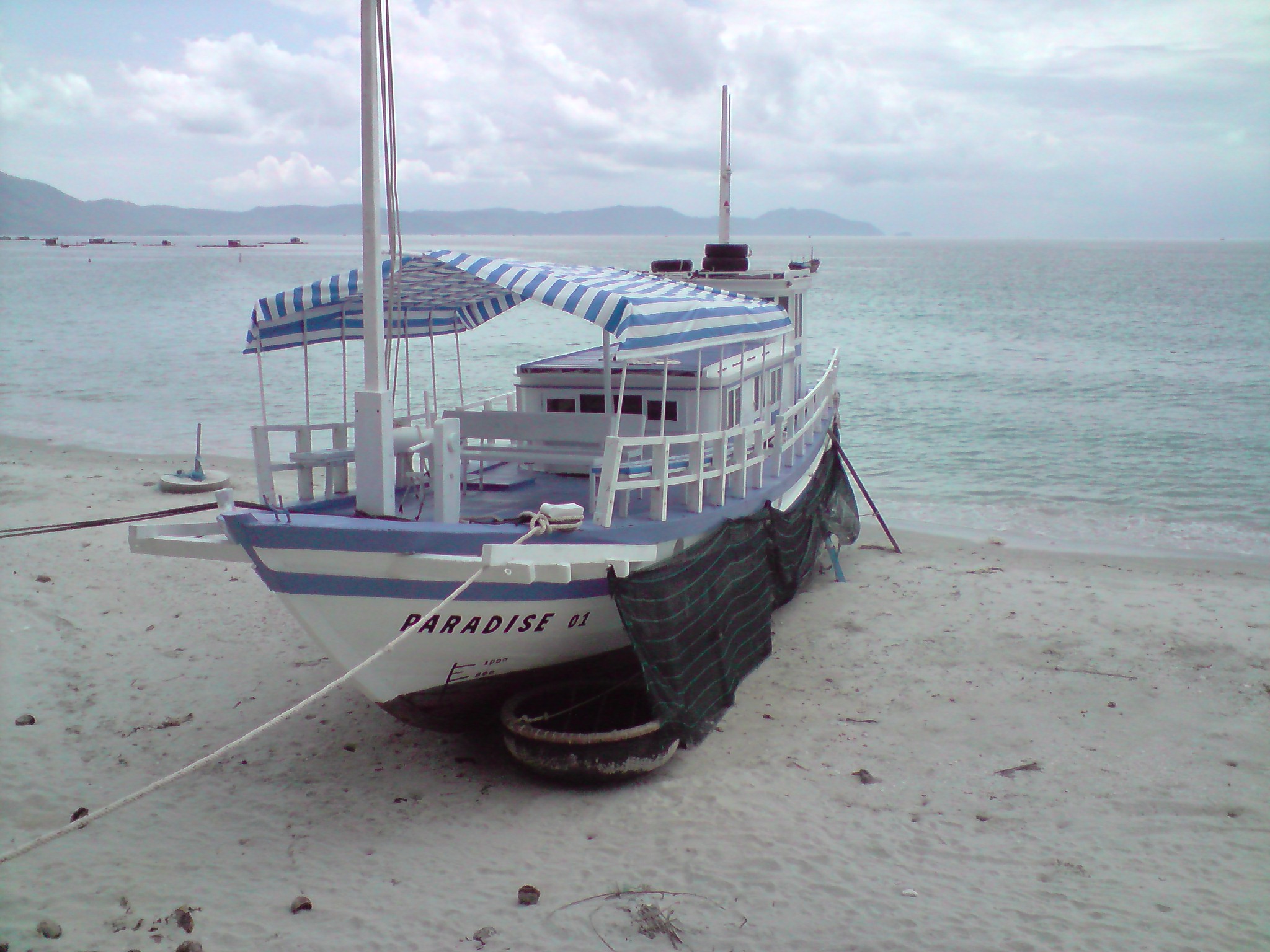 Bateau le Paradise 01 Bateau le Paradise 01