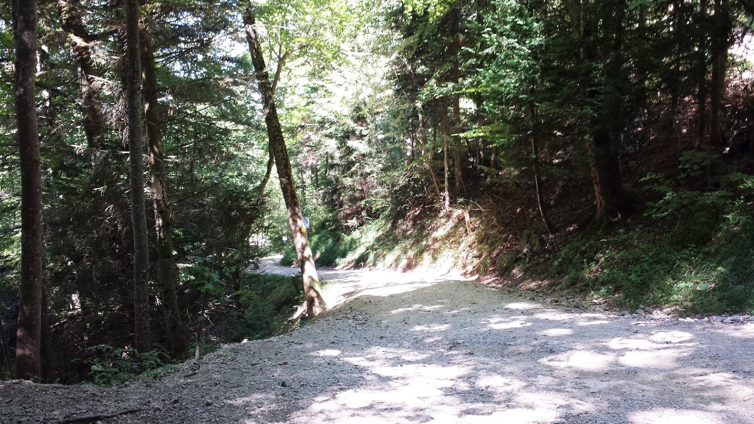 Route entre Reigoldswil et Wasserfallen Route entre Reigoldswil et Wasserfallen