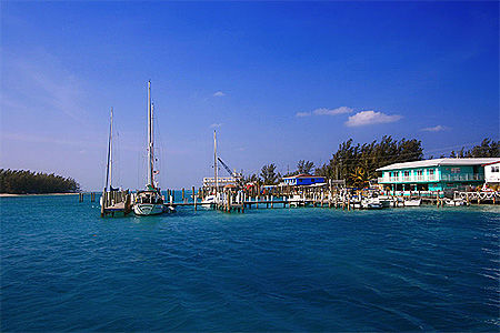 La marina de Bimini, Bahamas