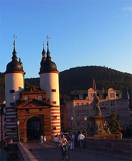 Coucher de soleil sur le pont d'Heidelberg