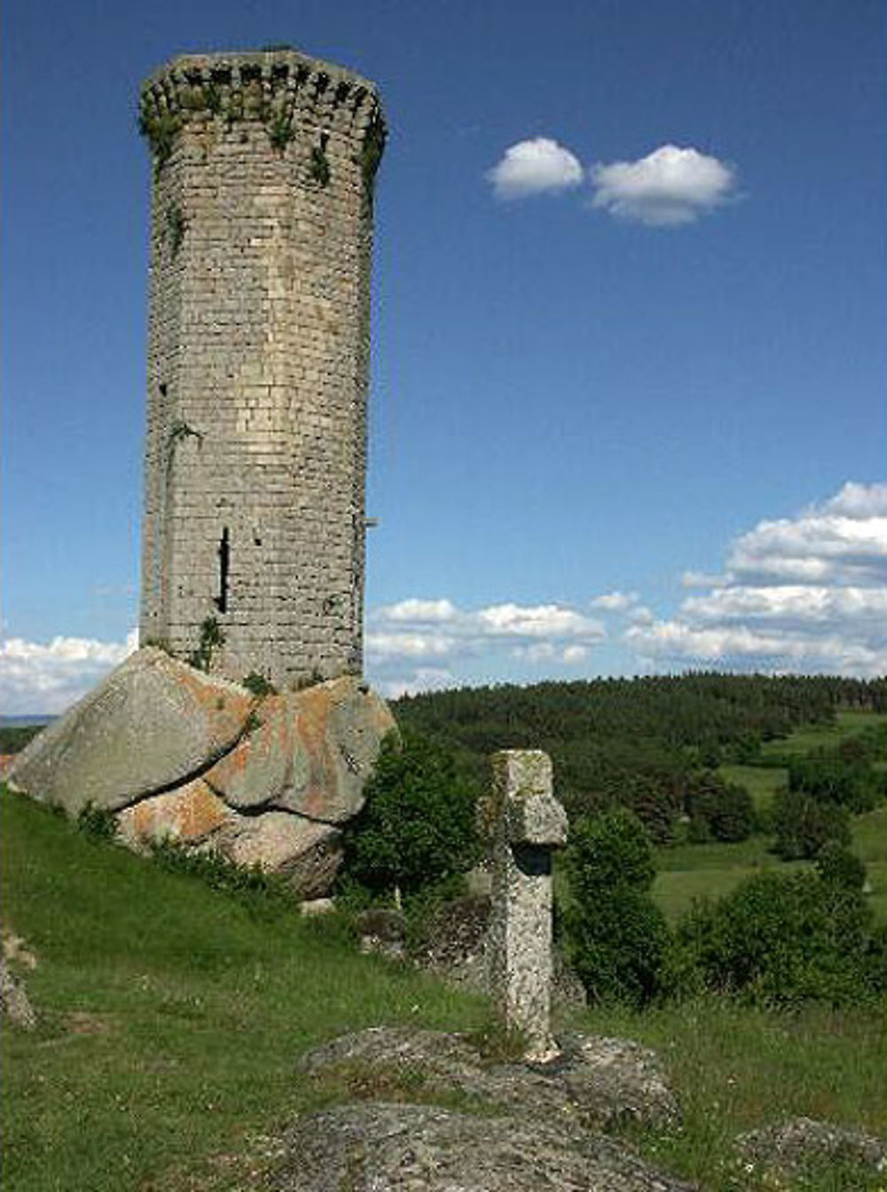 Tour de la Clauze à Grèzes