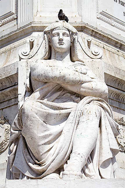 Lisbonne - Base de la statue Dom Pedro IV - Une des quatre vertus cardinales