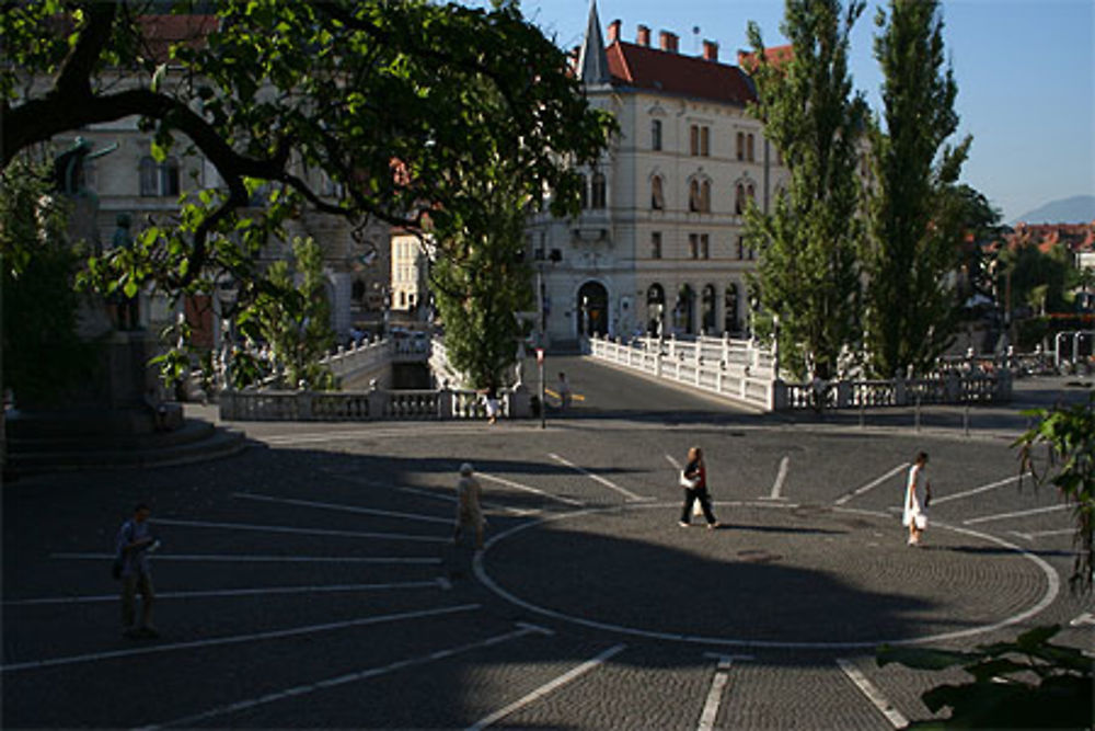 Place des 3 ponts