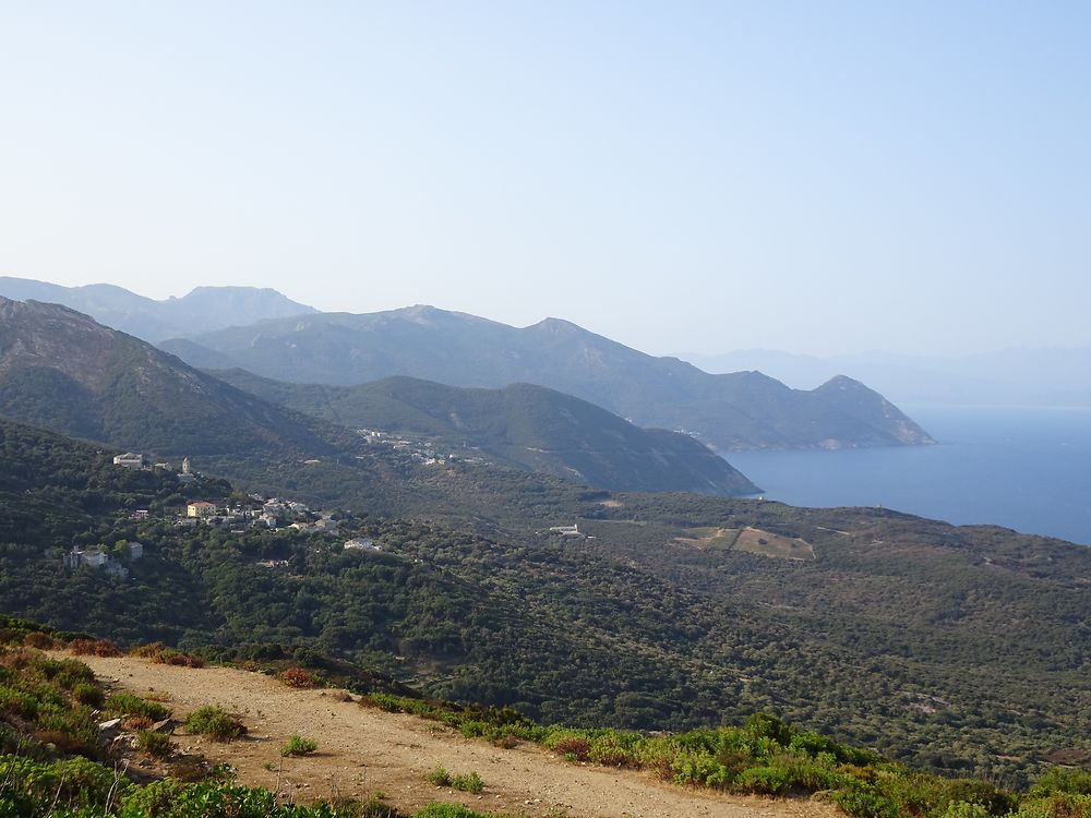 Vue depuis le moulin Mattei