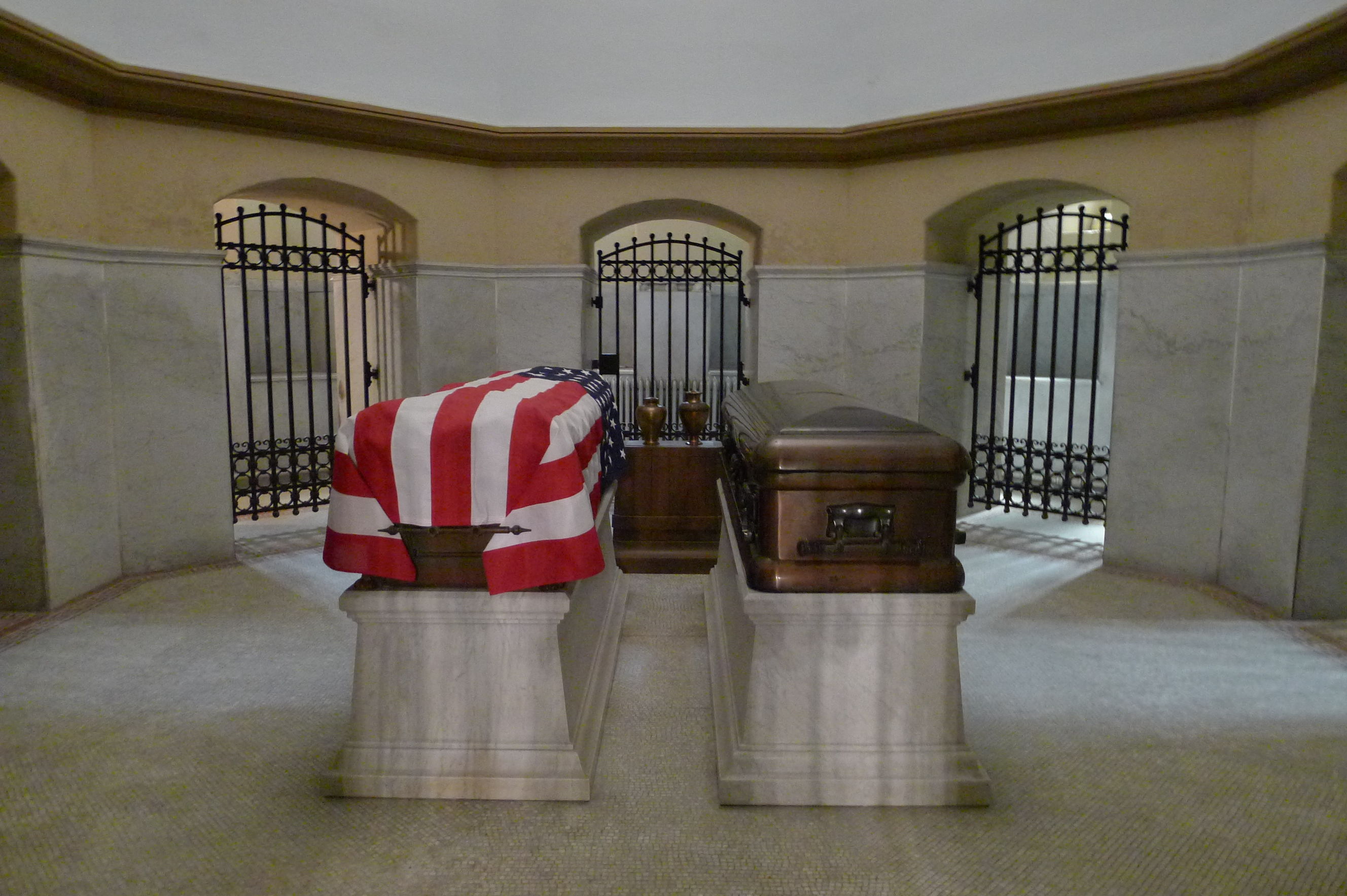 Cercueils du président Garfield et de sa femme