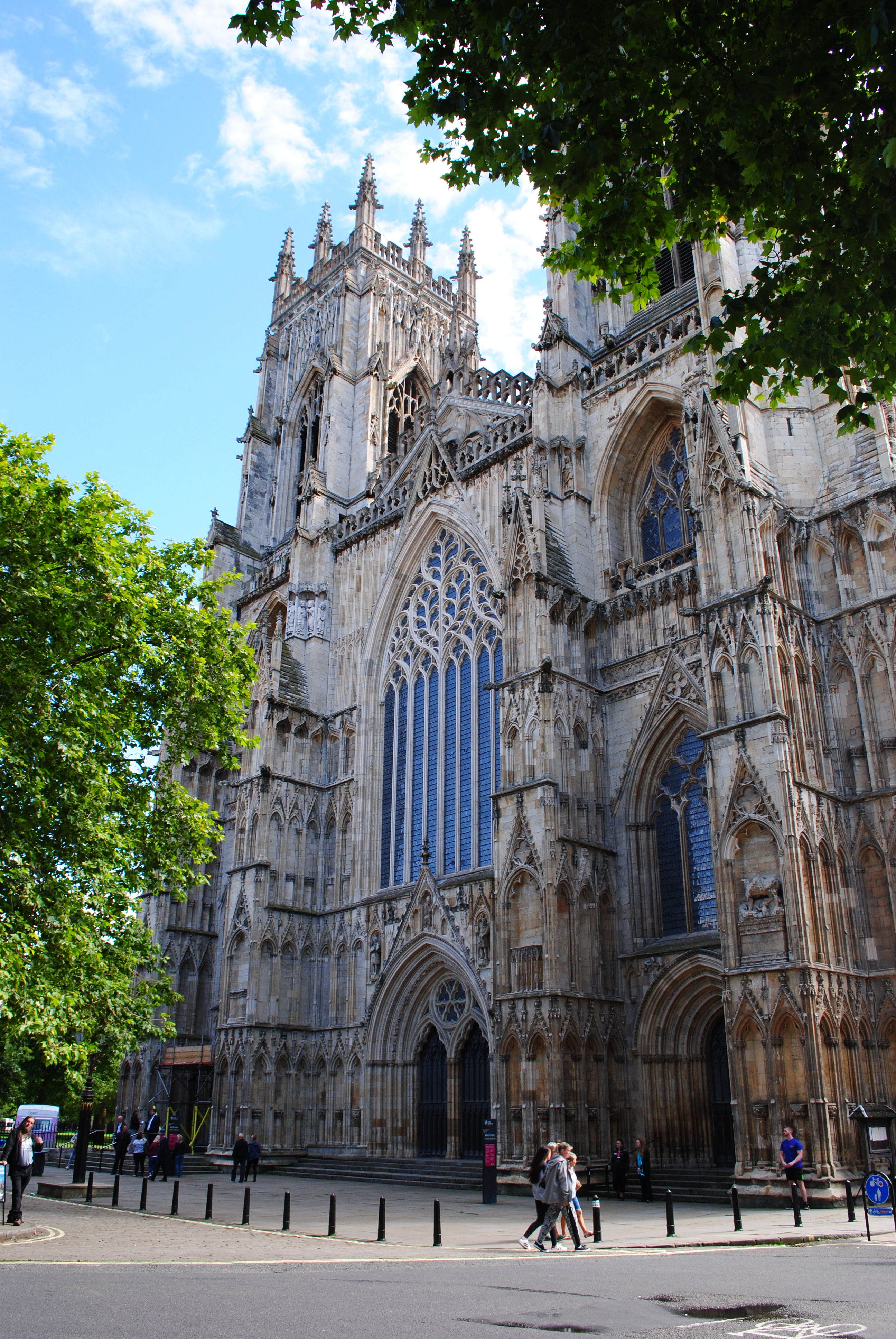 Façade de la cathedrale de York Façade de la cathedrale de York