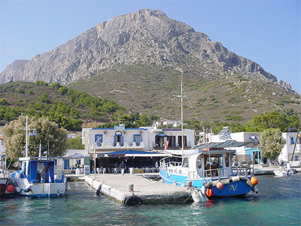 Le petit port de Telendos