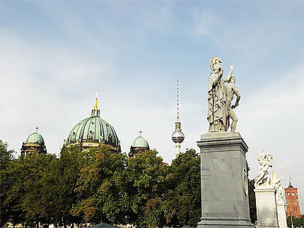 Statues du Schloßbrücke