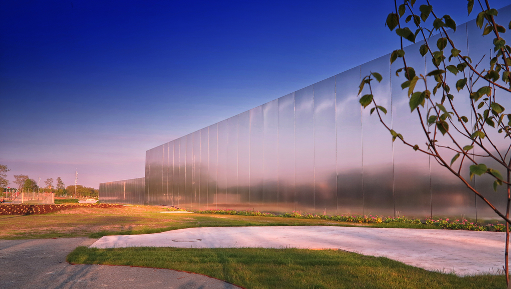 Coucher de soleil au Louvre-Lens Coucher de soleil au Louvre-Lens