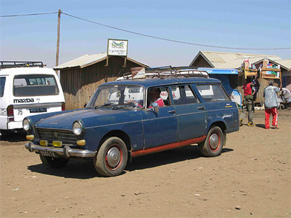 Taxi-Brousse à Mada