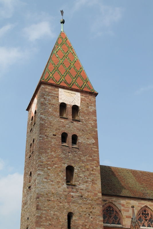 La tour-clocher occidentale