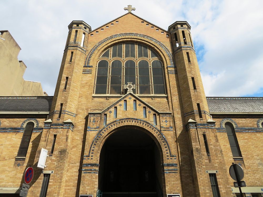 Église Saint Joseph des Épinettes (façade) 